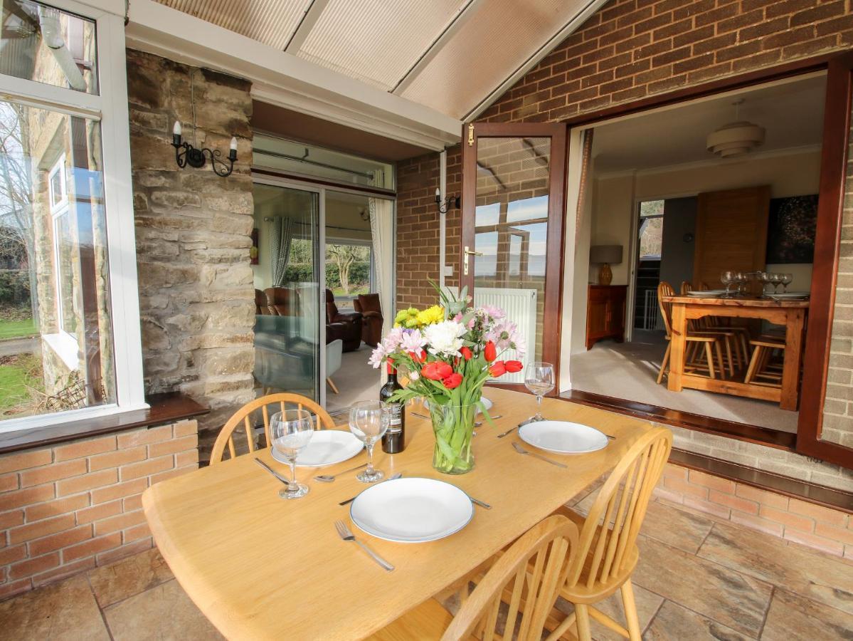 Bicton Lea Villa Acton  Exterior photo