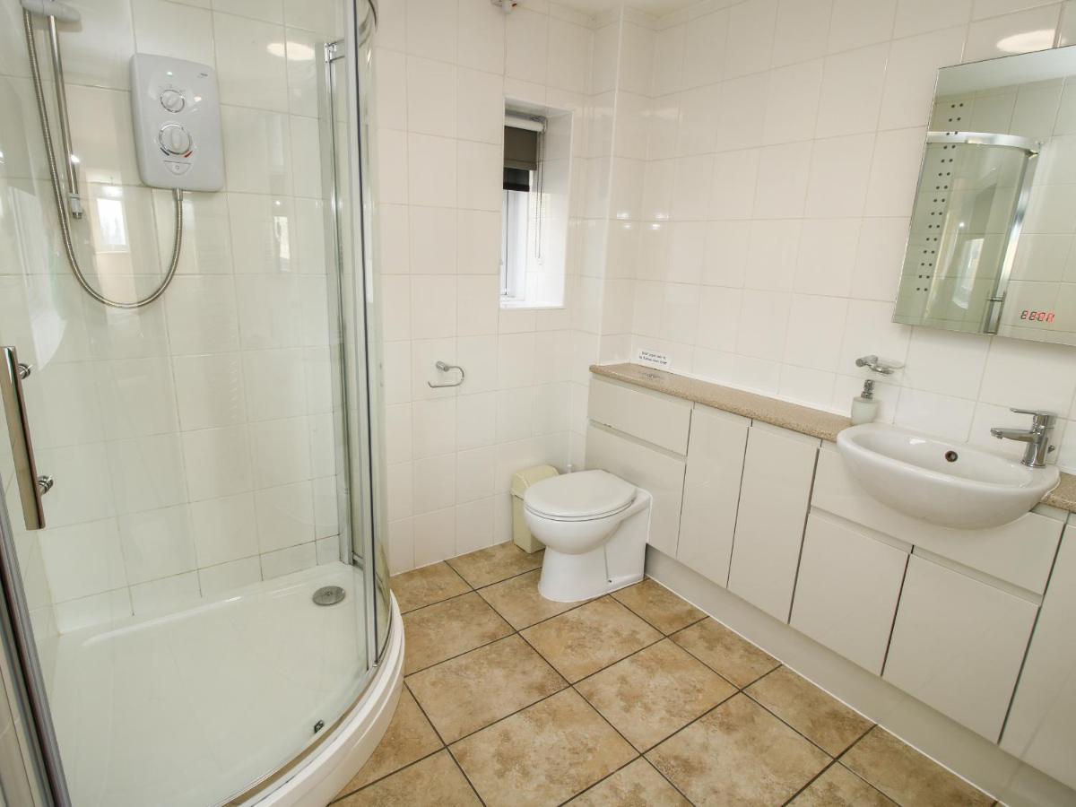Bicton Lea Villa Acton  Exterior photo